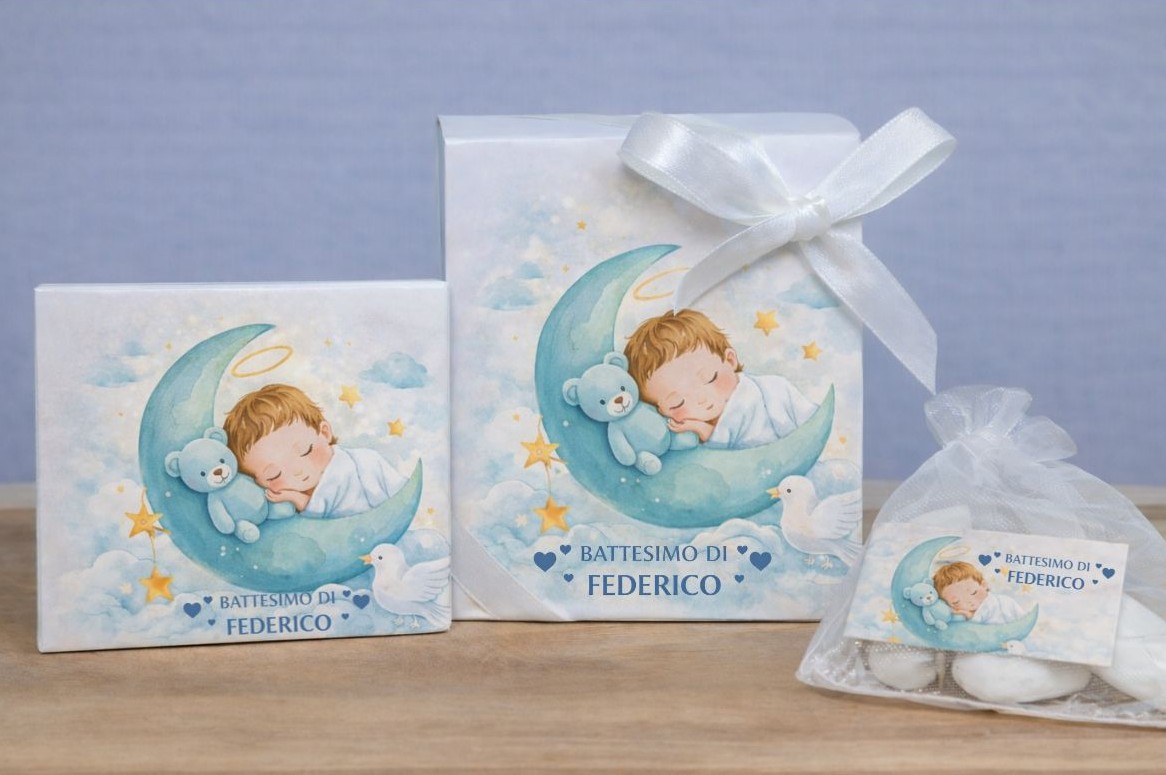 Bomboniera Battesimo Personalizzata con Scatola e Confetti – Bimbo sulla Luna con Orsetto